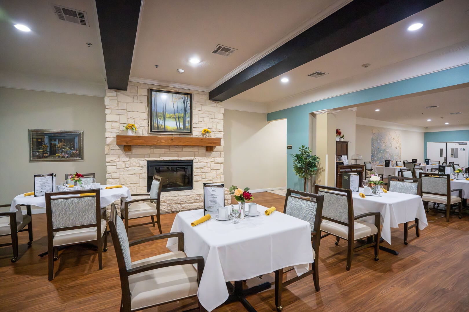 Fine Dining Room for Assisted Living Community